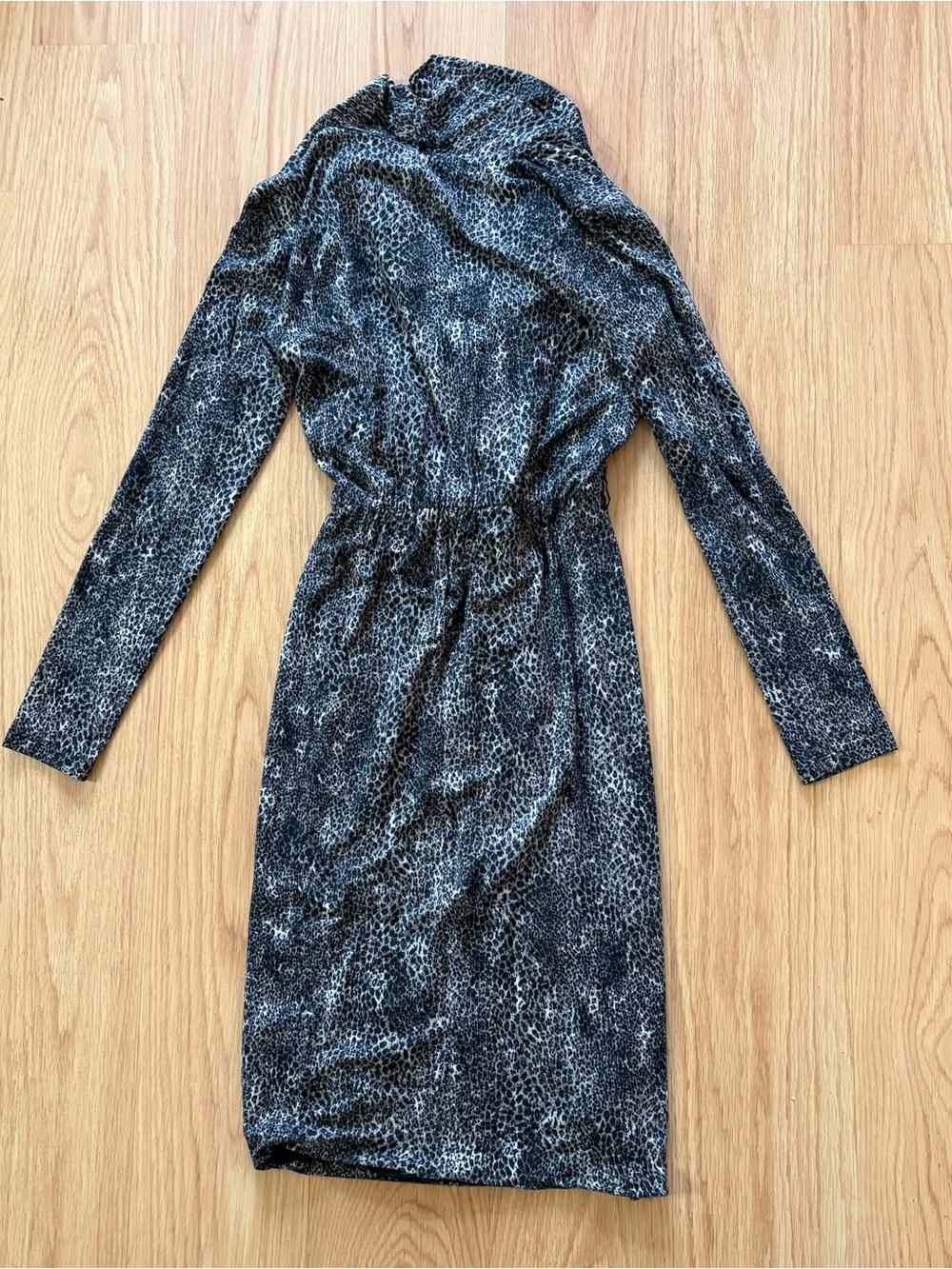 MaxMara grey black leopard print faux wrap stretchy dress sz 38 (sz 4) old money - Picture 9 of 9